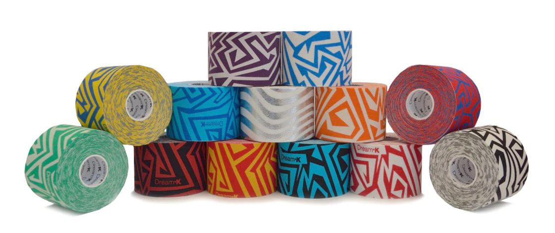 Volledige Dream K Tribe-collectie met dertien tweekleurige designs